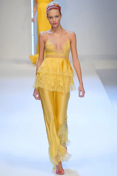 Look 60